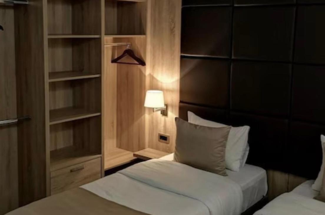 Hotel Garni Ideal Подгориця Екстер'єр фото