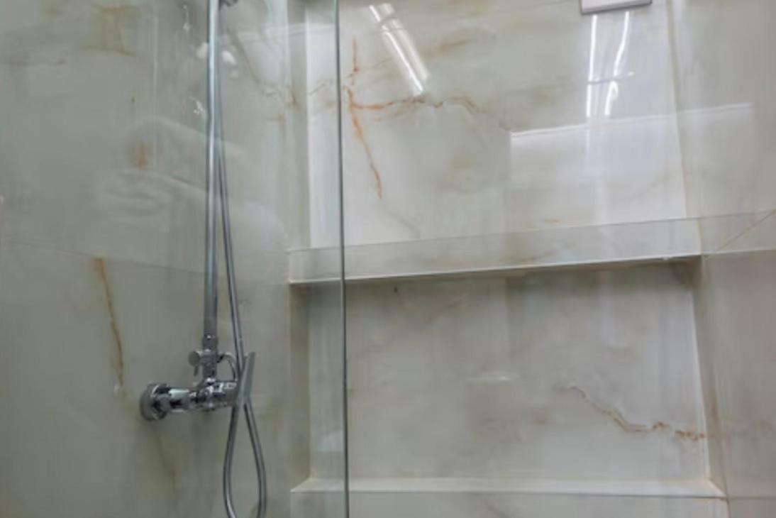 Hotel Garni Ideal Подгориця Екстер'єр фото
