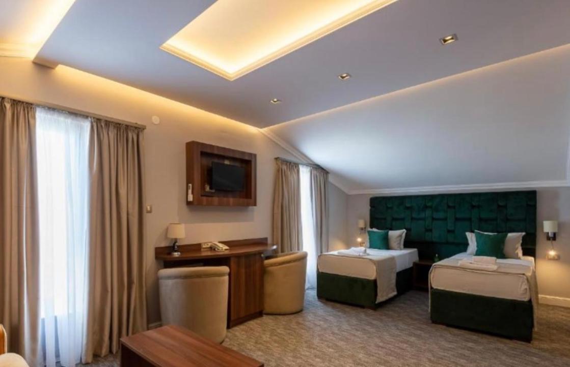 Hotel Garni Ideal Подгориця Екстер'єр фото