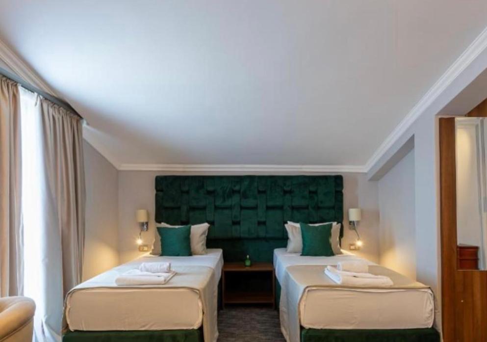 Hotel Garni Ideal Подгориця Екстер'єр фото