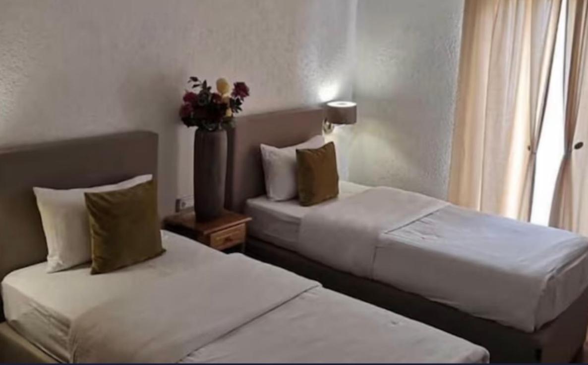 Hotel Garni Ideal Подгориця Екстер'єр фото