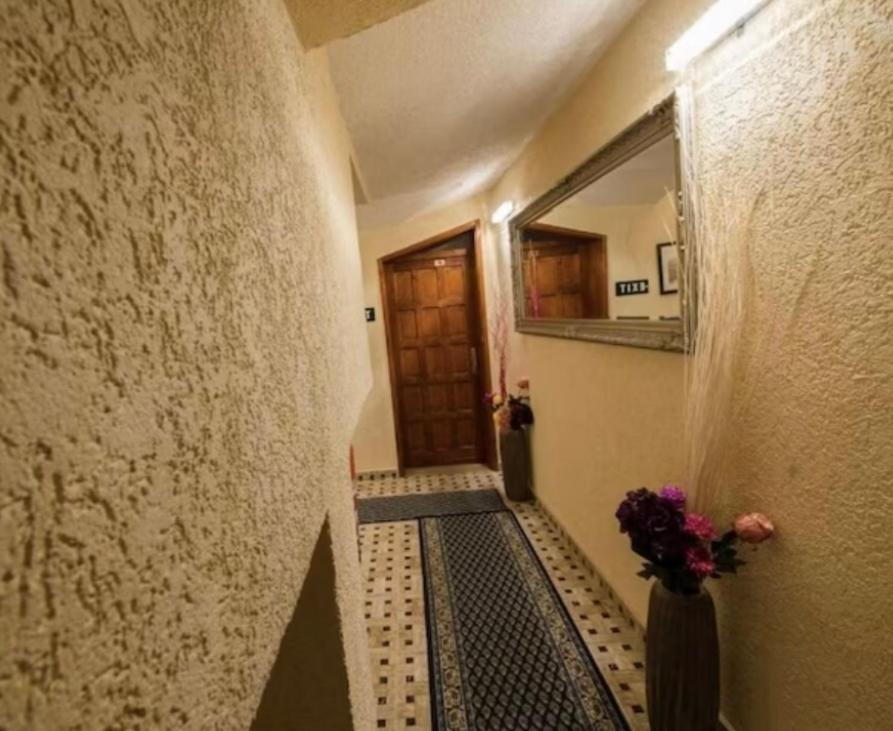Hotel Garni Ideal Подгориця Екстер'єр фото