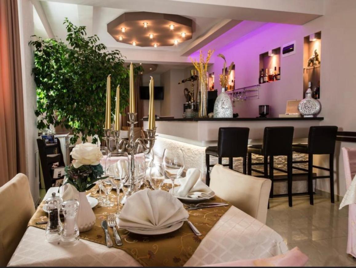Hotel Garni Ideal Подгориця Екстер'єр фото