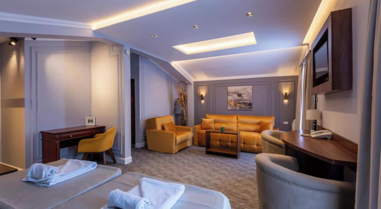 Hotel Garni Ideal Подгориця Екстер'єр фото