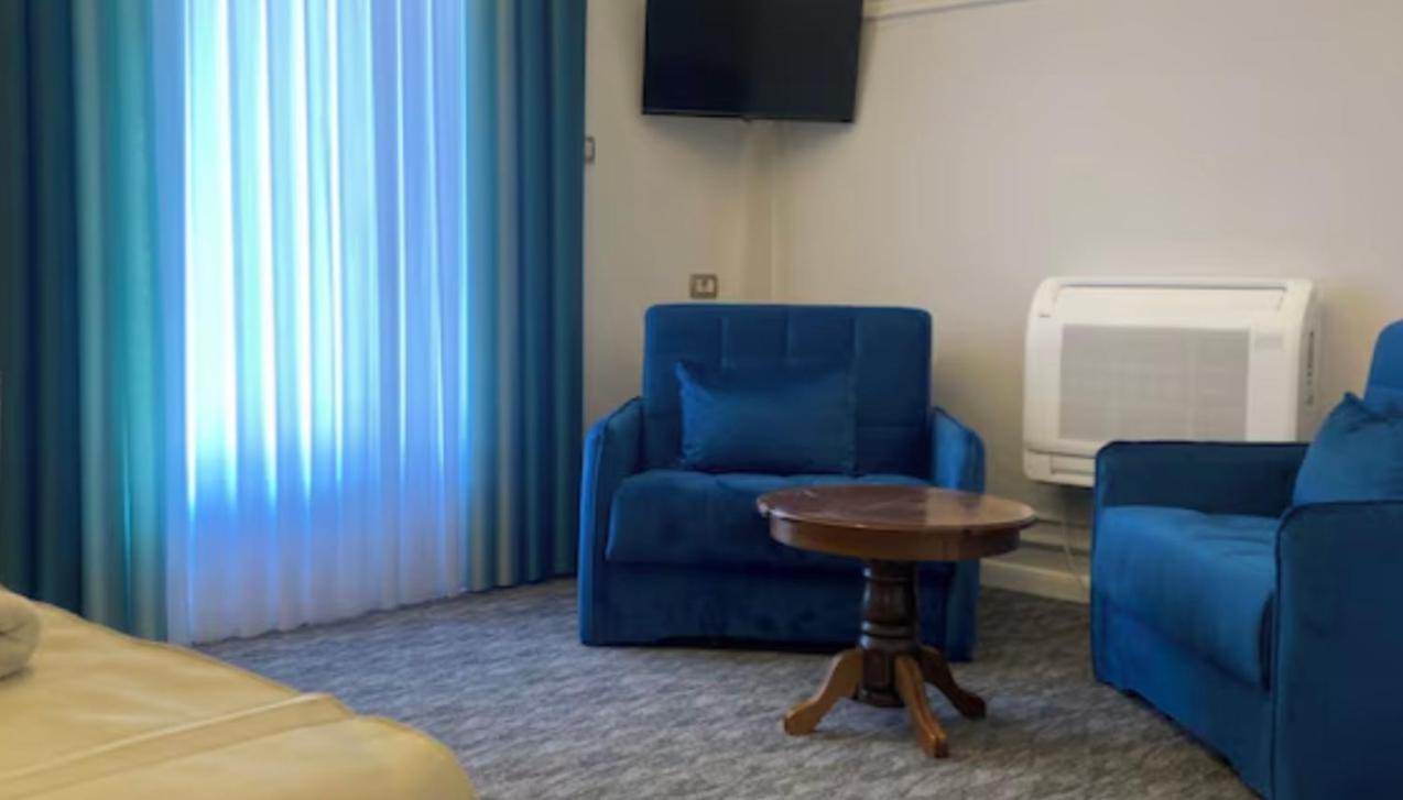Hotel Garni Ideal Подгориця Екстер'єр фото